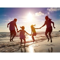 Familienurlaub a. Rügen, 3 Tage inkl. 3x Gutschein Hotel Mukran in Sassnitz, Mecklenburg-Vorpommern inkl. Halbpension