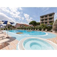 8 Tage Urlaub an der Adria mit HP Hotel Universal in Cervia, Emilia-Romagna inkl. Halbpension