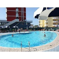 Direkt am italienischen Meer - 3 Tage mit Frühstück Hotel Ambassador in Caorle, Venetien inkl. Frühstück