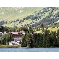 8 Tage Auszeit im schönen Hotel Waldhaus Am See Hotel Waldhaus Am See in Valbella, Graubünden inkl. Halbpension