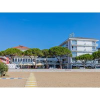 Direkt am Mittelmeer - 9 Tage in Caorle Marina Palace Hotel, Venetien inkl. Frühstück